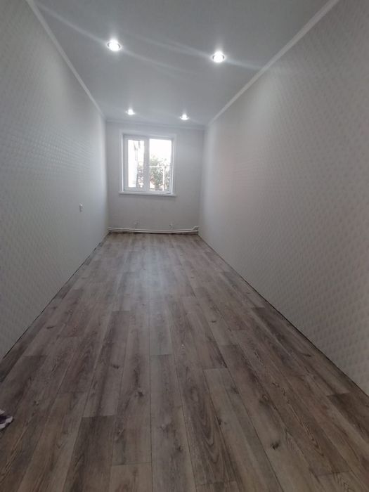 Поклейка обоев,линолеум,плинтус