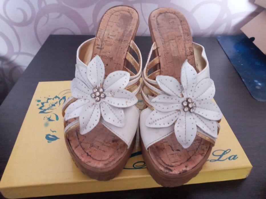 Босоножки -  шлепки