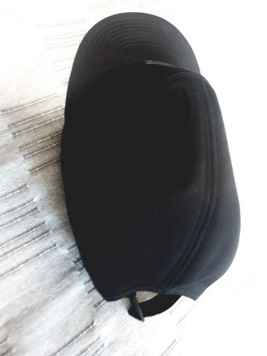 Sapca Burton impecabilă