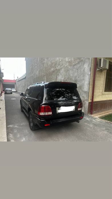 Toyota moshina ideal haydashka tayyor gazi bor 2006yil 448.000km