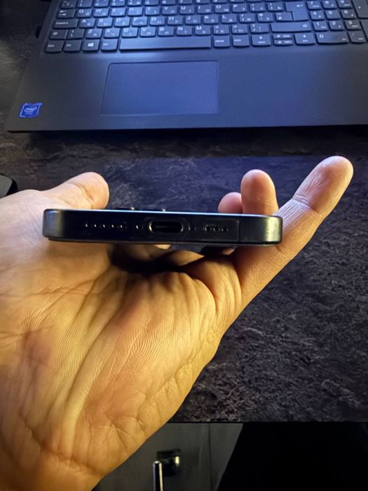 iPhone 15 pro 256 gb