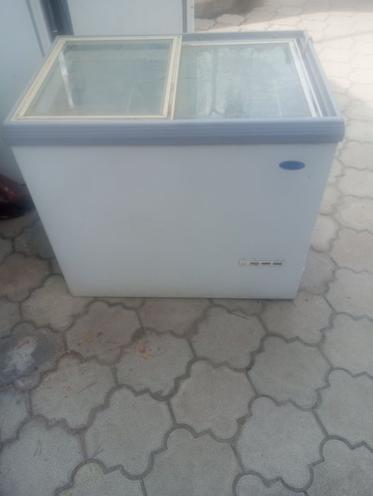 Продам морозильную камеру
