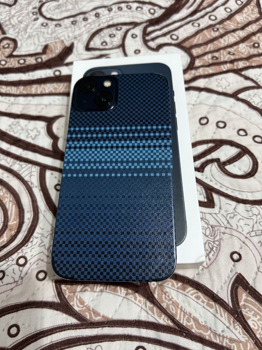 Продам iPhone 13 128 гб Айфон 13