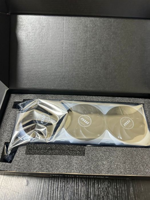 RTX 4070 3x ventus 12GB