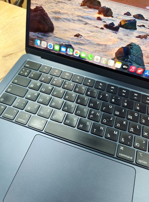 MacBook Air 13 |Чип М2 | ОЗУ 8 | 256гб М2