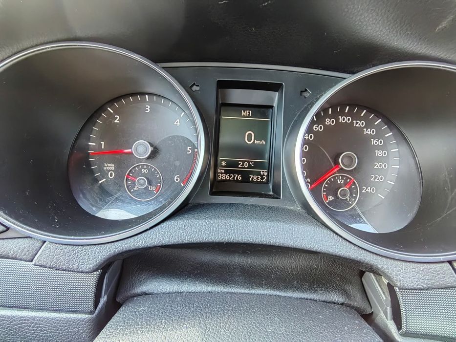 Vând Volkswagen Golf VI Variant – 1.6 TDI, 105 CP, 2012