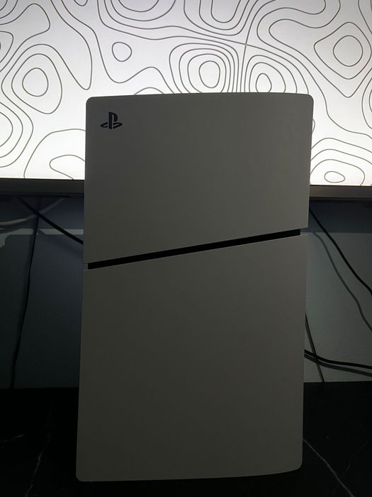Vind PlayStaPlaystation 5 Slim cu SSD de un 1TB și E-Chassis