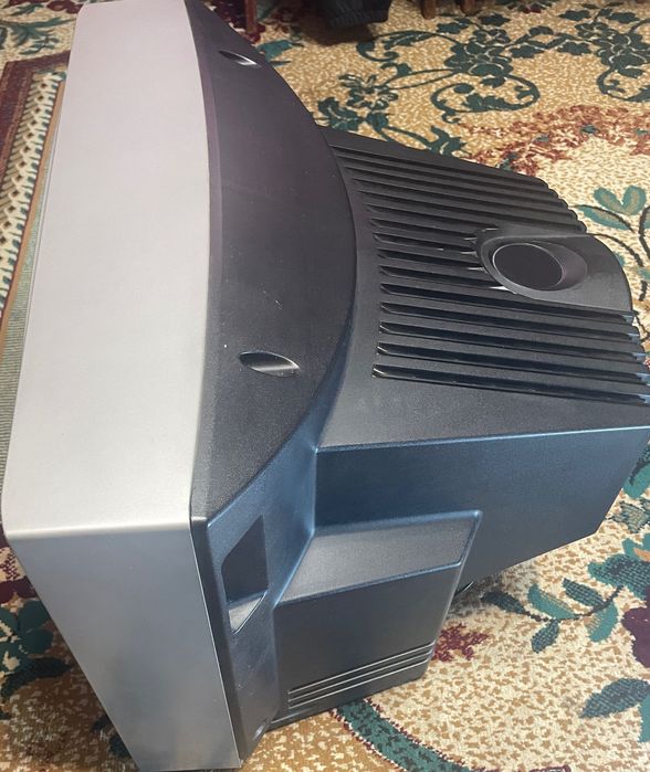 Продаётся телевизор ORVICA