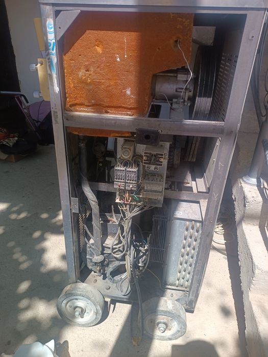 Muzqaymoq aparat Model: BL-240