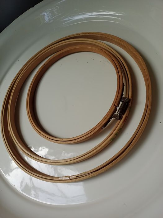 Продам скрепки канцелярские цветные