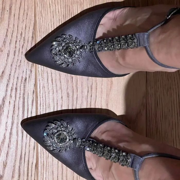 Manolo Blahnik pantofi