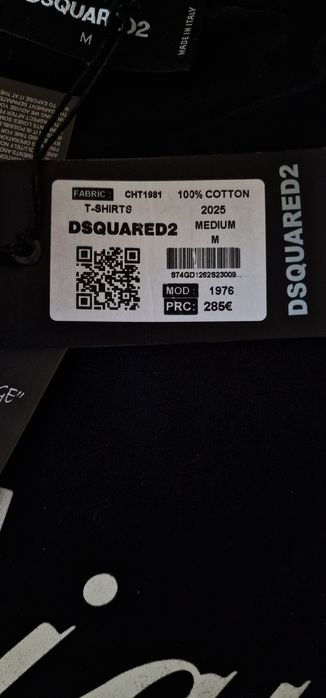 Оригинална черна тениска Dsquared2, модел ICONique (100% памук!)