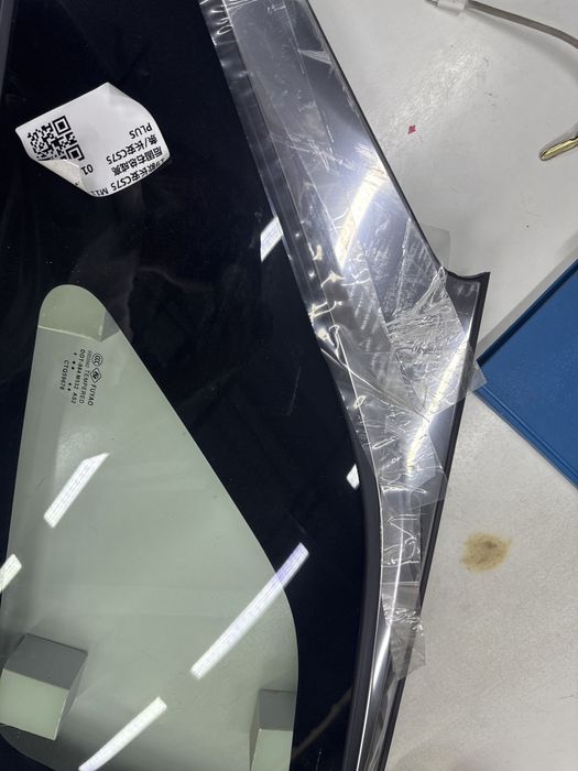 Задняя форточко changan CS5 plus