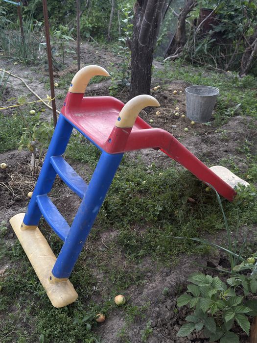 Горка детская пластиковая