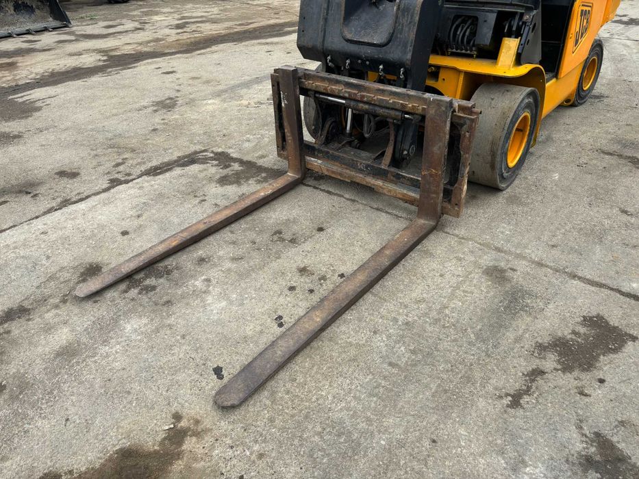 Stivuitor telescopic JCB TLT30D, 2010, 3m 3 tone