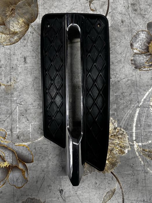 Grilă bară mercedes slk.