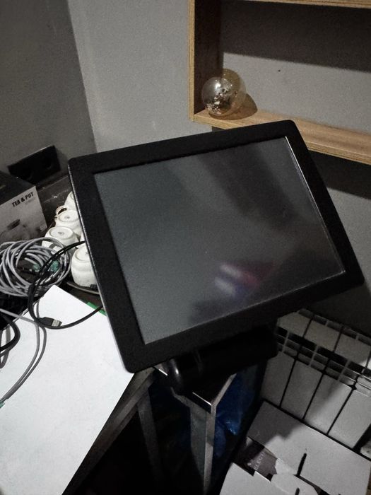 Продам моноблоки  и принтеры