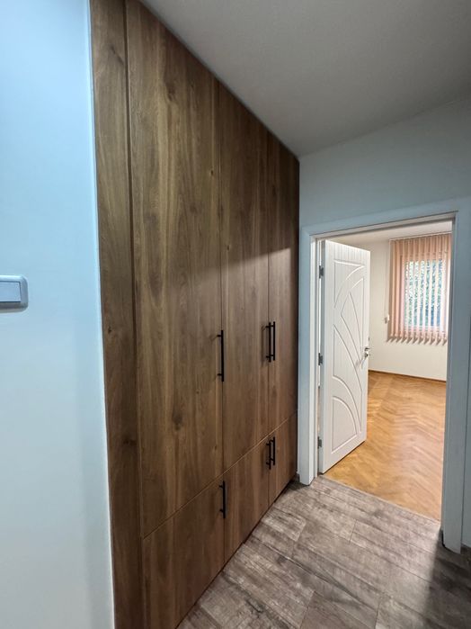 Дава се под наем Тристаен апартамент в Пловдив, Център - 90 кв.м за 680 € - Снимка #9