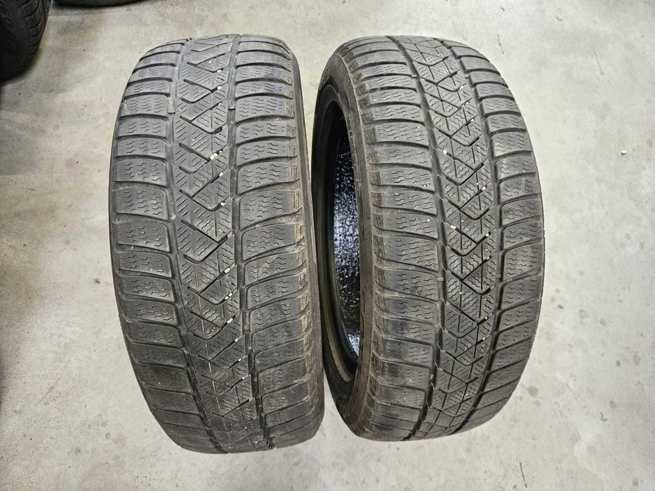 2 Anvelope IARNA 205.60.16 'Pirelli'; stare buna