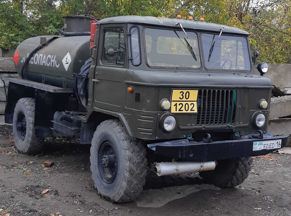 Продам бензовоз 4,2 куба