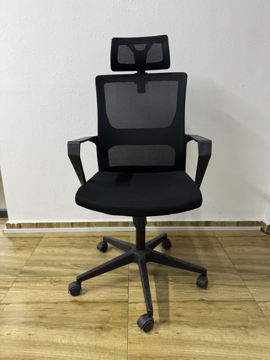 Kreslo 6 dona offisniy