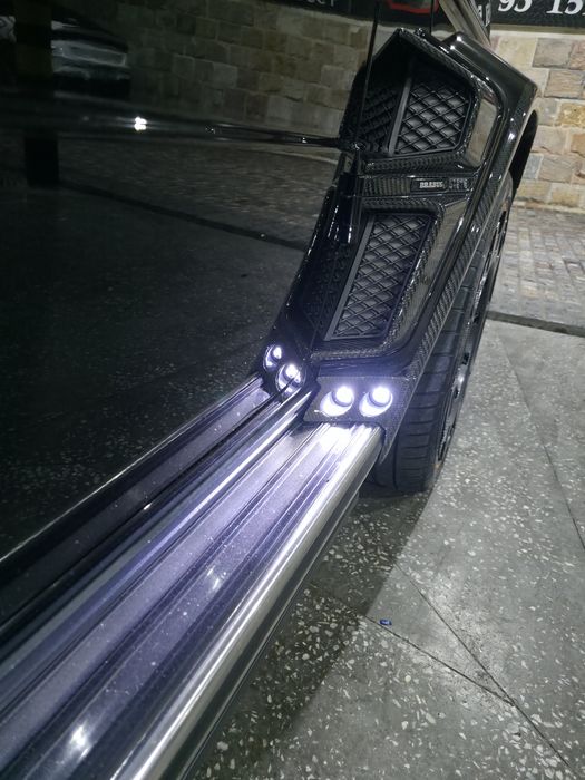 Mercedes Benz G 500