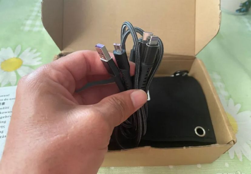 Слънчево соларно зарядно за мобилен телефон и др