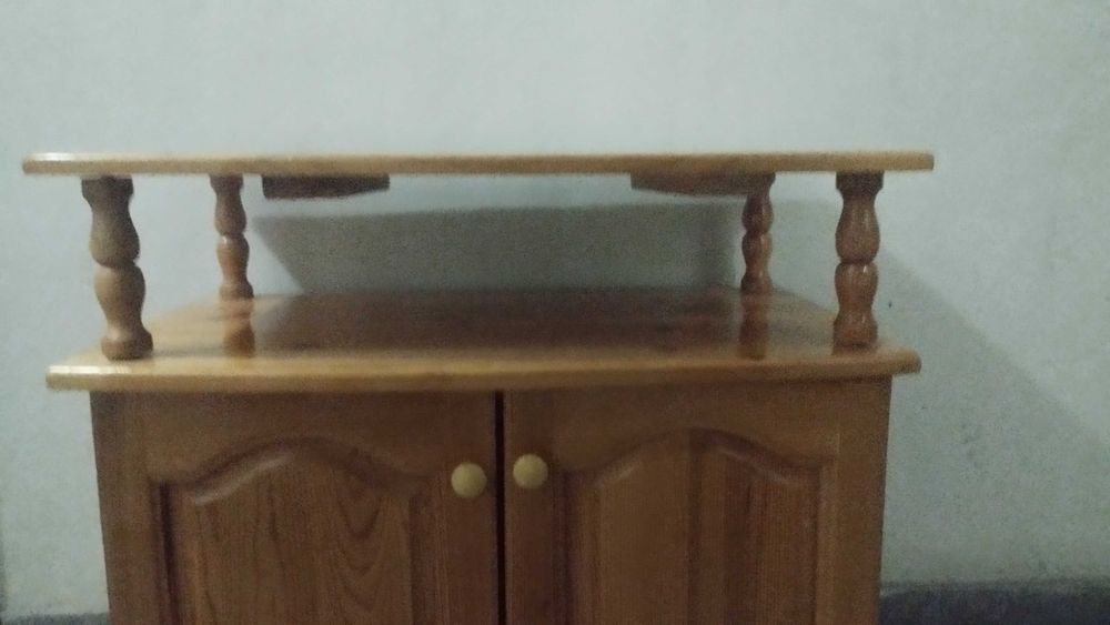 Шкаф за телевизор