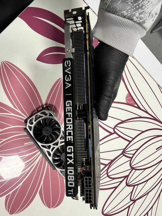 Видеокарта EVGA GTX 1080 Ti SC2