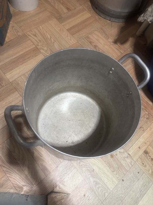 Кастрюля. Продам.