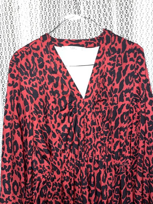 Rochie rosie animal print marimea M-L