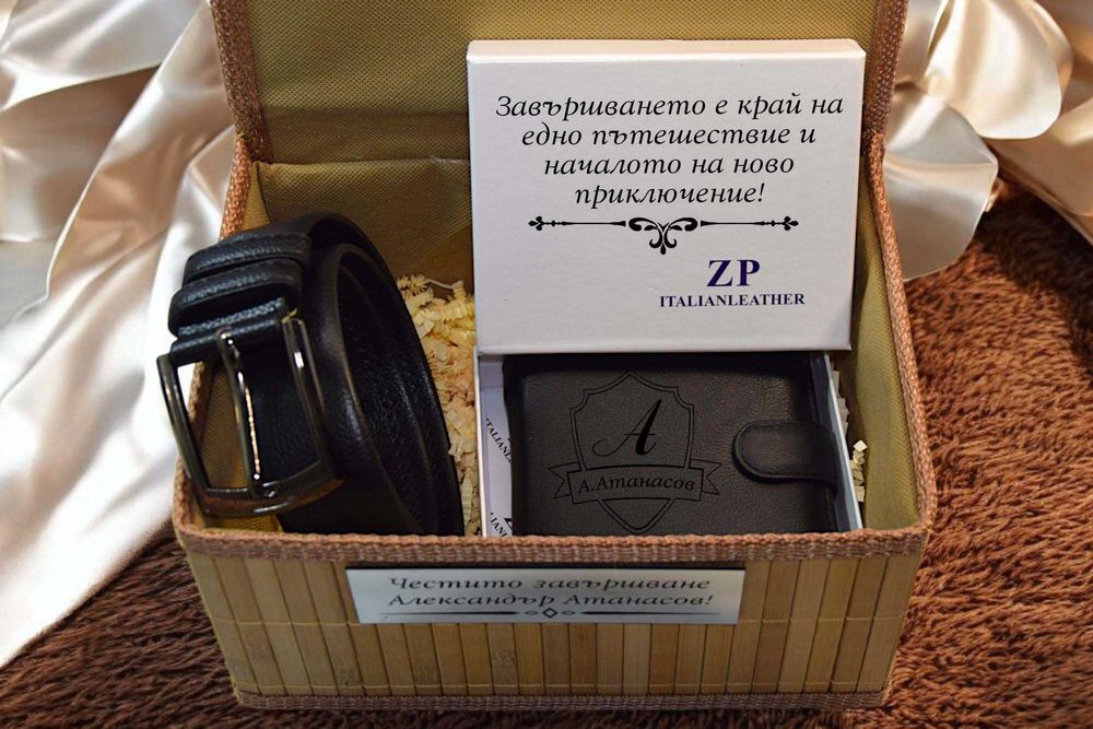 Гравирани сетове от портмонета, чаши и колани с бамбукова кутия