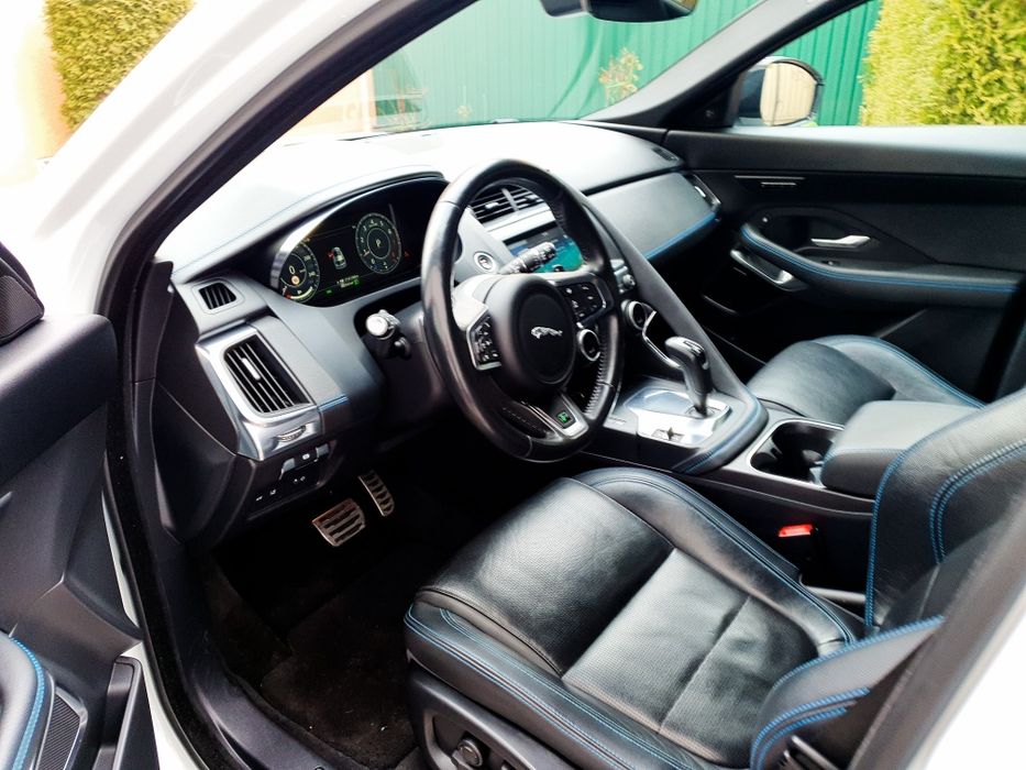 Vând Jaguar E-Pace R-Dinamic 250Cp benzina automat