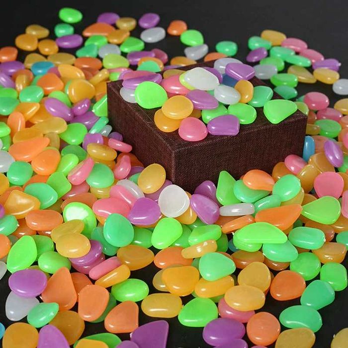 PIETRE pietricele FOSFORESCENTE pentru amenajare GRADINA decorative