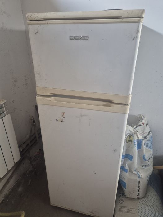 Продам холодильник