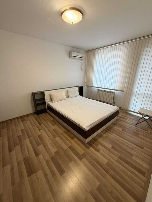 Дава се под наем Тристаен апартамент в Пловдив, Център - 110 кв.м за 498.27 € - Снимка #3