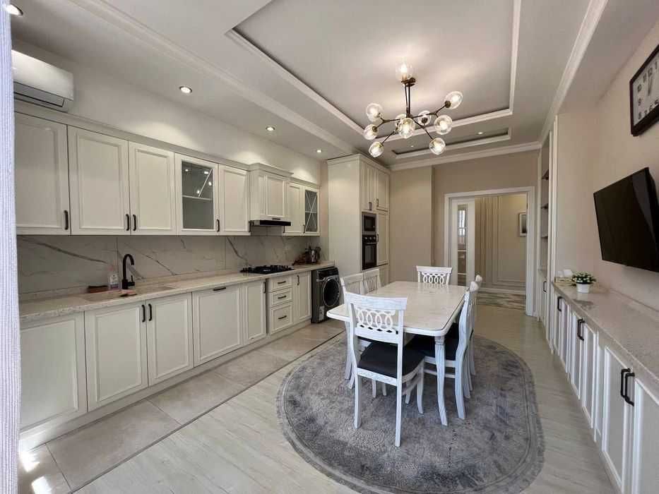 Срочно сдам 3 ком/4/9 на Паркентском Ор-р Циалковская