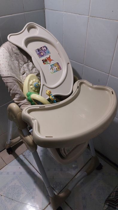 Детский стул-стол для кормления