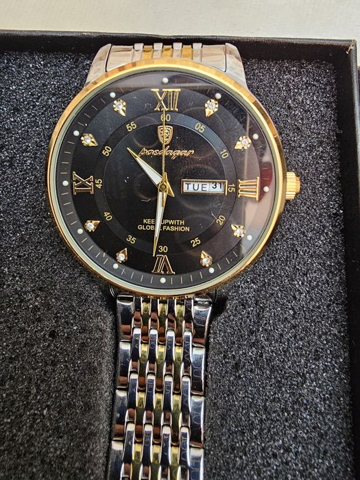 Часы орегинальныи