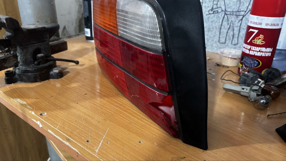 Задние фонари BMW E36