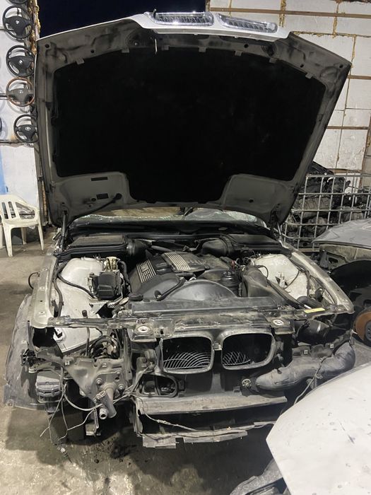 Е39 Bmw морда крыло капот матор