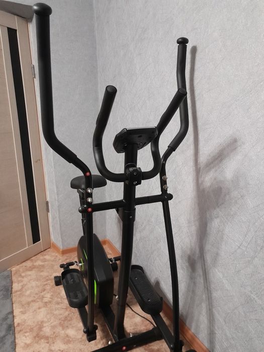 Эллиптический тренажер GF 114