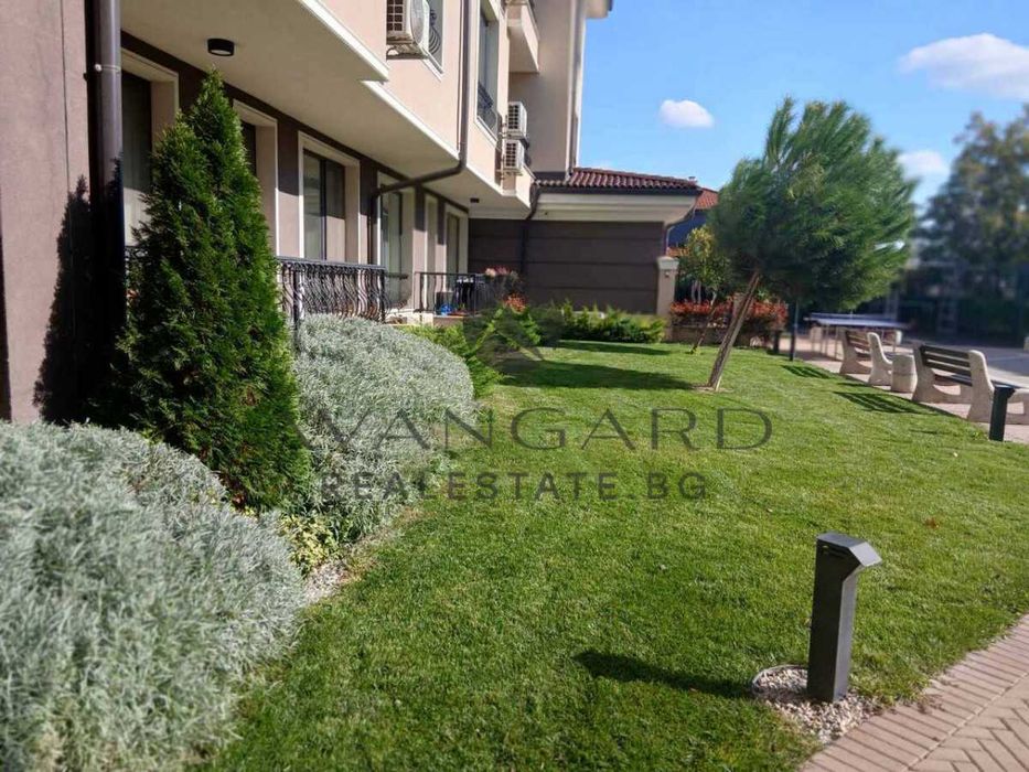 Продава се Двустаен апартамент в Пловдив, Остромила - 68 кв.м за 1094 €/кв.м - Снимка #1