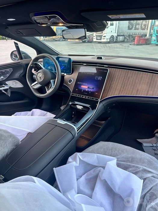**Mercedes Benz EQE 500 4 matic