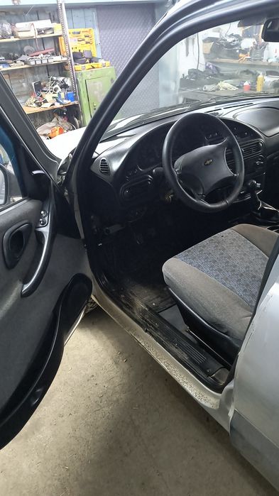 Нива Шевроле 2005г