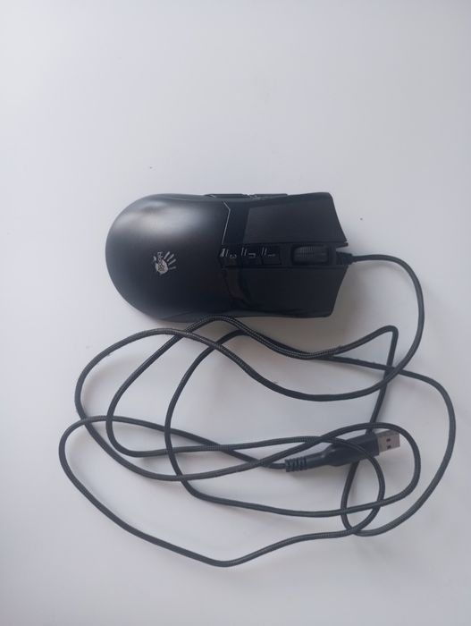 СРОЧНО ПРОДАМ! Bloody w90 pro  В хорошем состоянии (читать описание)