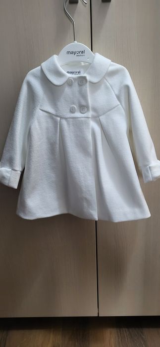 Vand palton Mayoral, impecabil, marime 6- 9 luni