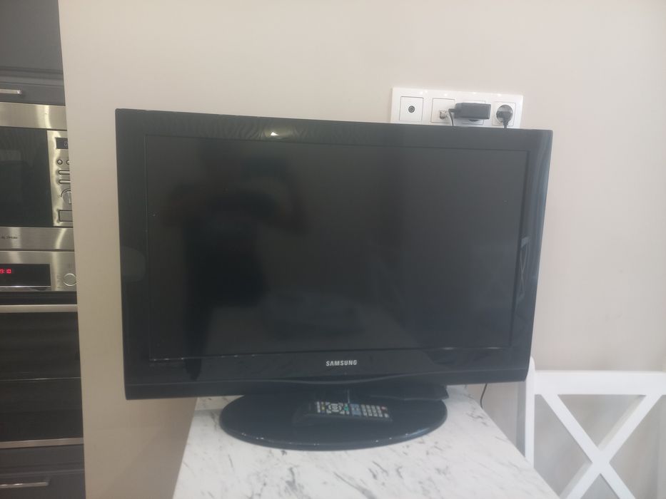 Продам телевизор