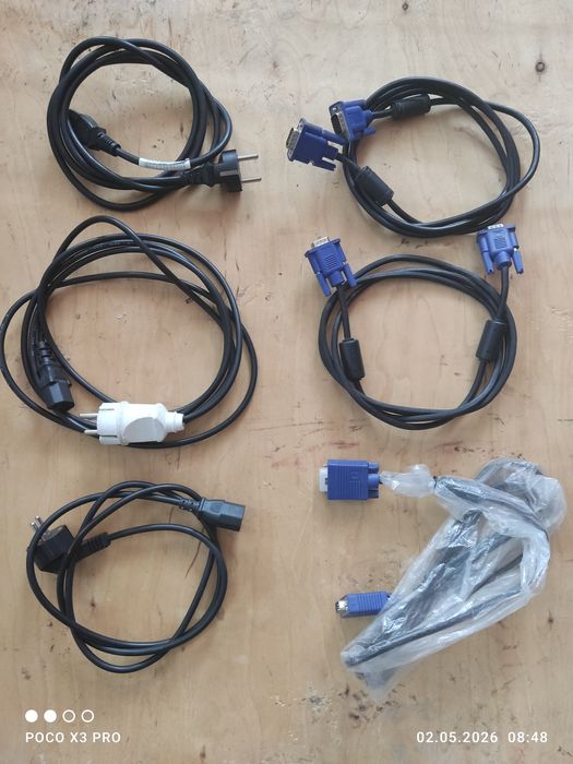 Кабель vga и сетевой