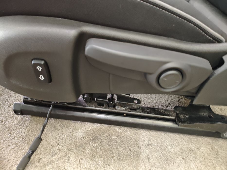 Кожен салон/Седалки за Opel Astra K комби